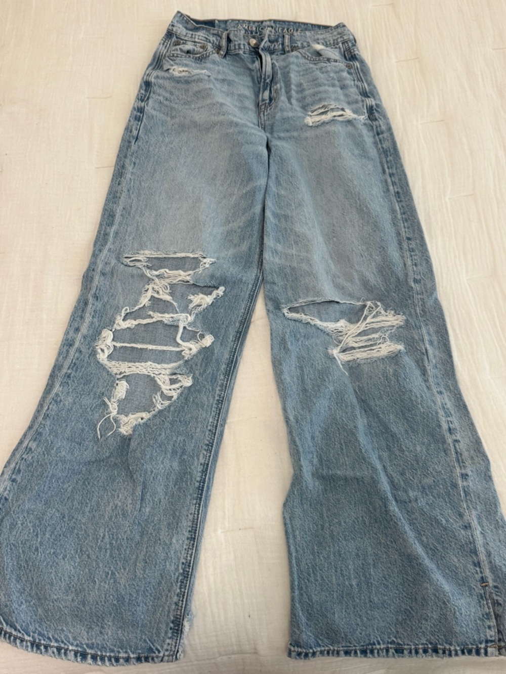 American Eagle Outfitters Light Blue Distressed Wide-Leg Jeans